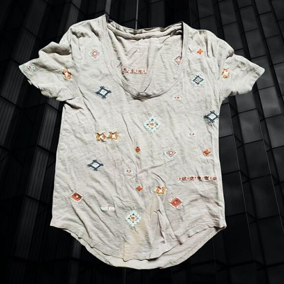 Lucky Brand Women's Gray Grey Tossed Floral Embroidered Tee Size Small - Picture 3 of 4